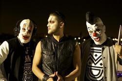 Découper gratuitement les chansons Mafia Clowns en ligne.