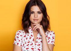 Découper gratuitement les chansons Selena Gomez en ligne.